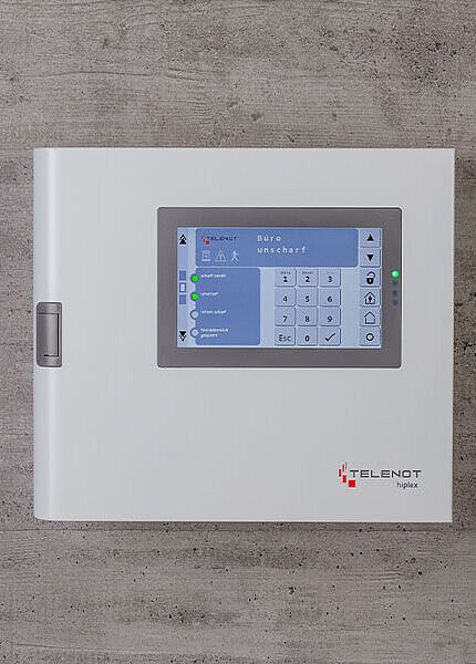 Intruder alarm control panel hiplex 8400H